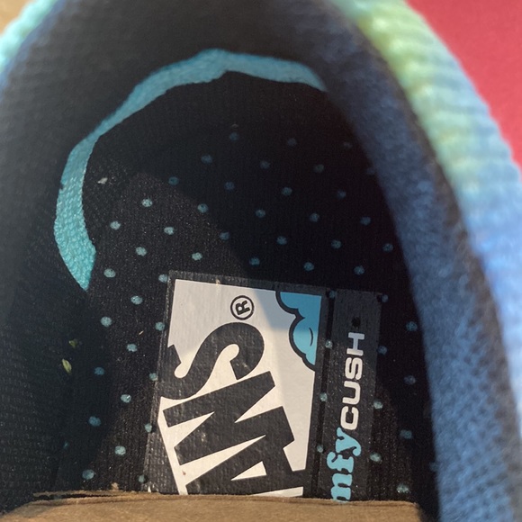 NEW Vans Comfycush Old Sko Shoes - Picture 5 of 10
